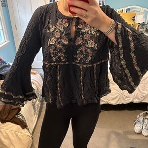 American Eagle Embroidered Black Floral Women's Top